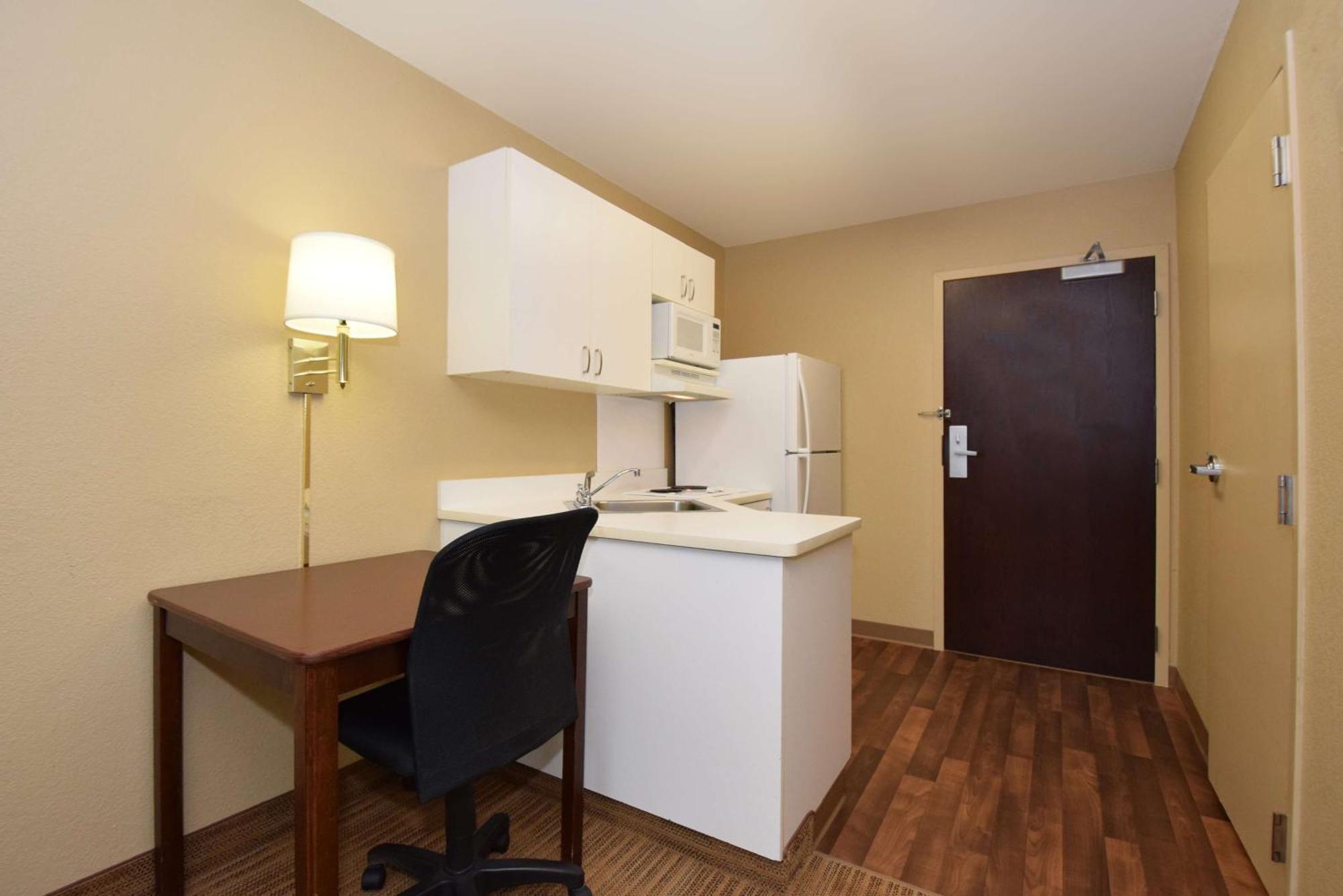 Extended Stay America Suites - Chicago - Elmhurst - O'Hare Экстерьер фото