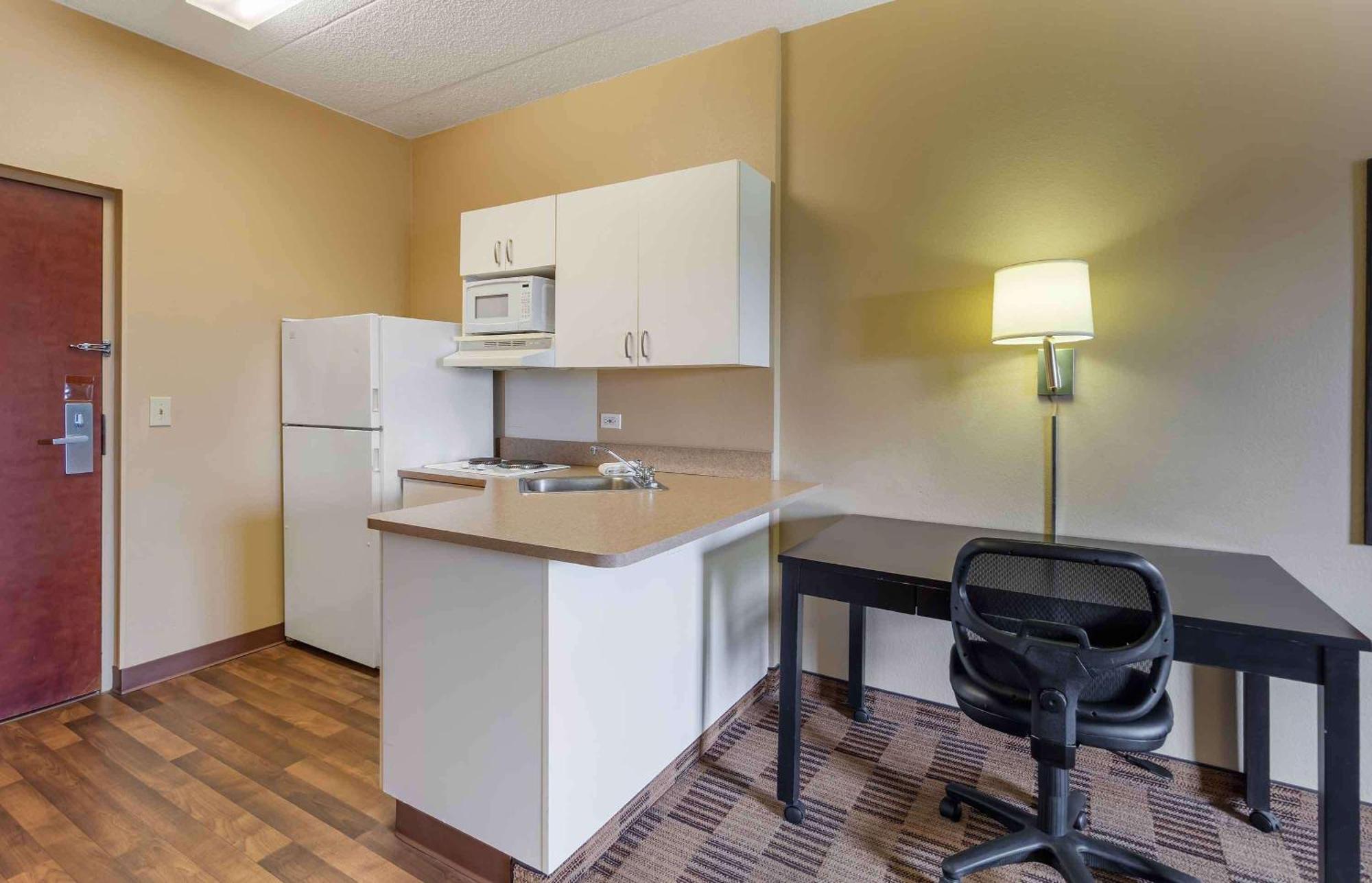 Extended Stay America Suites - Chicago - Elmhurst - O'Hare Экстерьер фото