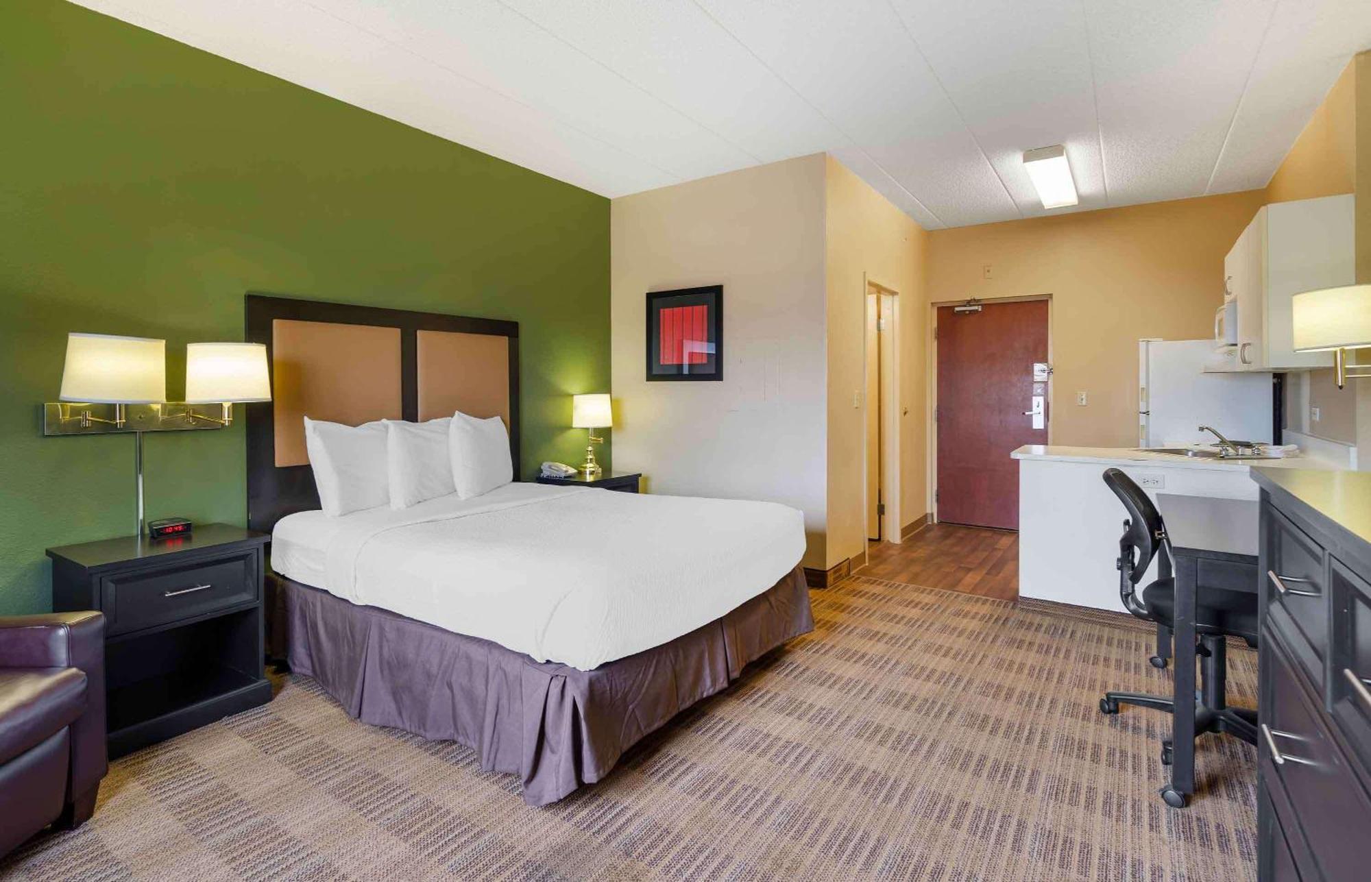Extended Stay America Suites - Chicago - Elmhurst - O'Hare Экстерьер фото